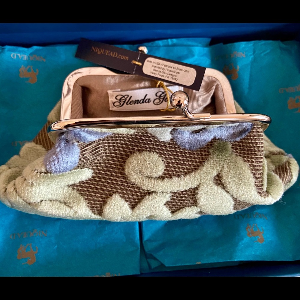 Vintage wallet (NWT)